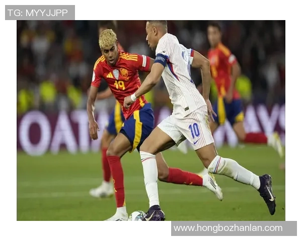 百大球星足球精彩瞬间全集：历年最强球员技术与进球集锦回顾